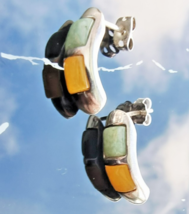 VINTAGE 925 STERLING SILVER MINIMALIST GREEN AND YELLOW JADE STUD EARRINGS - $649.73 MXN