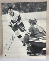 Gordie Howe Mr. Hockey Signed Autographed Vintage Book Page Black &amp; Whit... - £43.27 GBP