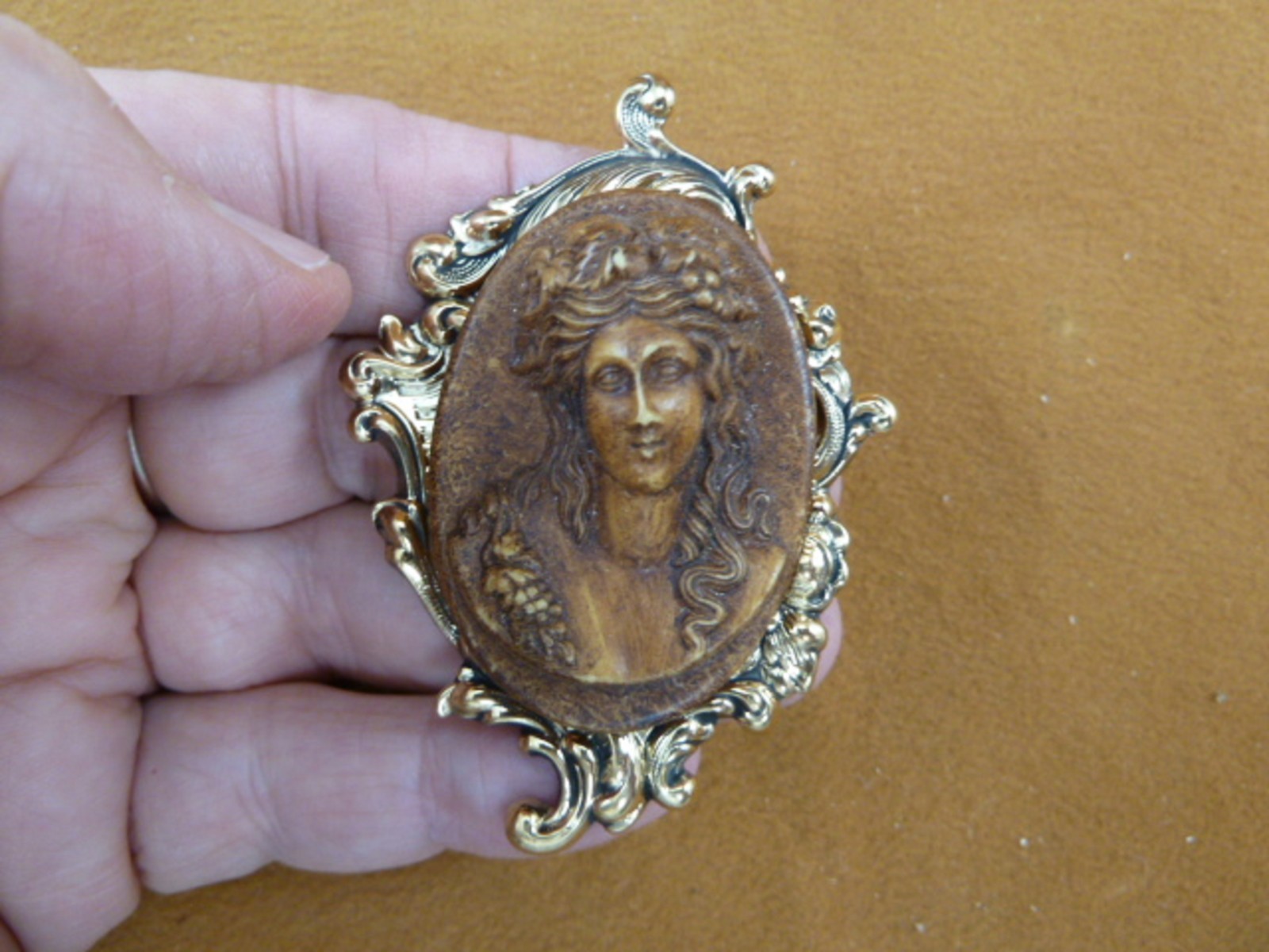 Full-size item image