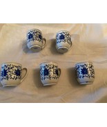 Vintage Set of 5 Ceramic Blue and White Floral Mugs - £27.15 GBP