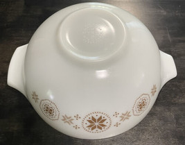 Vintage Pyrex Cinderella Town And Country 4 QT  Mixing Bowl #444 - £31.46 GBP