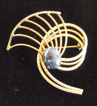 Vtg Winard 12K Gold Fill Abstract Swirl Brooch Pin with blue sodite stone signed - £10.86 GBP