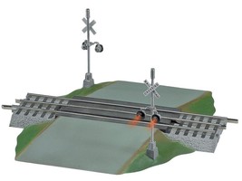LIONEL-12052-FASTRACK Operating Grade Crossing W/FLASHERS-NEW-SH - £70.36 GBP