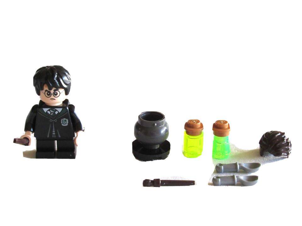LEGO Harry Potter Gregory Goyle Minifigure Slytherin Polyjuice Mistake 7... - $9.43
