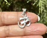 999 Silver Hindu Religious Symbol Aum Om Pendant, Charm Pendant Free Ship - $14.69