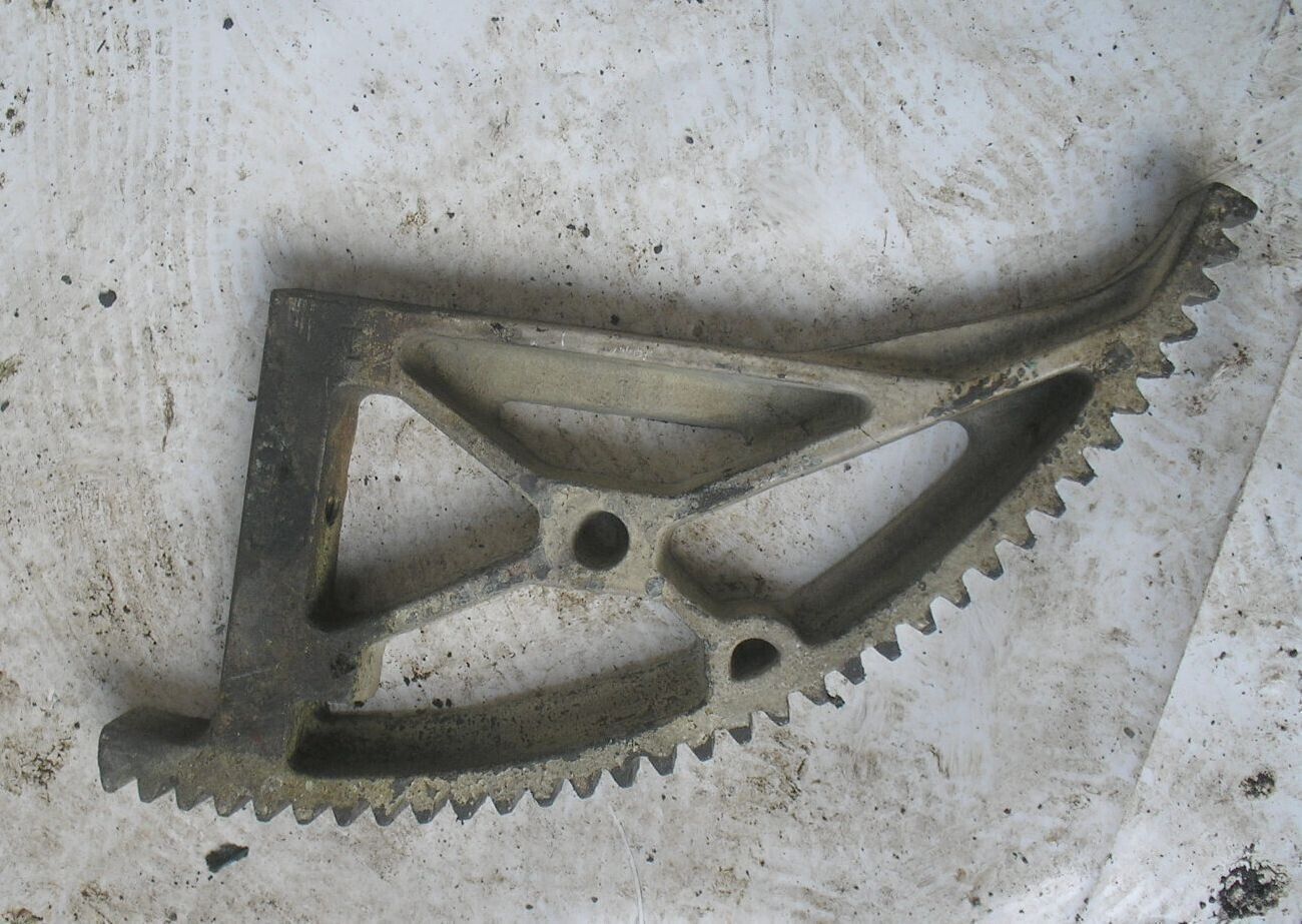 1974 Carver 25&#39; Boat OMC 225 GM 307 5.0L Tilt Trim Gear - $15.88