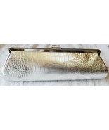 I Squared Clutch Purse Silver Embossed Crocodile Prom Quinceanera Club New - $356.73 MXN I Squared Clutch Purse Silver Embossed Crocodile Prom Quinceanera Club New - $356.73 MXN