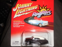 2002 Johnny Lightning Ragtops "1957 Mercury Convertible" Mint Car On Card #992 - $4.50