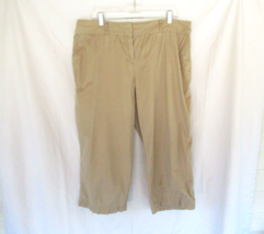 Izod pants cropped Capri Size 16 beige inseam 23&quot; stretch pant hem - $12.69