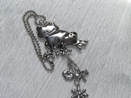 Estate Doublesided Silvertone Frog with Flower Dragonfly Charms Key Charm Pen  - £6.88 GBP