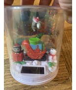 Solar Fluttering Santa’s Sleigh - $186.17 MXN