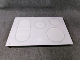 WB62T10529 Ge Range Oven Main Top Glass Cooktop - $150.00