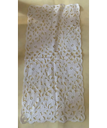 Vintage White Flower Cutwork Table Runners &amp; Doilies Set of 4 #16c - £23.03 GBP