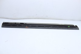 2004-2007 AUDI A8 FRONT RIGHT PASSENGER SIDE DOOR LOWER MOLDING TRIM U0410 image 8