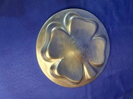 Wilton Vintage Multi-Pan -Insert Only- Shamrock Design Cake Insert 503-253 - $9.49