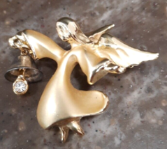 Vintage Guardian Angel Signed GIUSTI  Brooch Pin Crystal Bell  Brushed Goldtone - £9.36 GBP