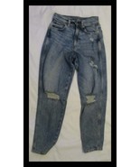 Arizona Women&#39;s Highest Rise Curvy Mom Jeans Size 5 stretch distressed - $273.21 MXN