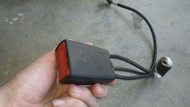 W215 2000-2006 Mercedes Benz CL500 REAR LEFT SEAT BELT BUCKLE image 2