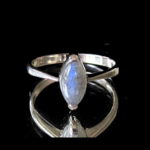 Sterling silver Gemstone ring with a Blue Fire Labradorite Marquise cut cabochon - £31.97 GBP