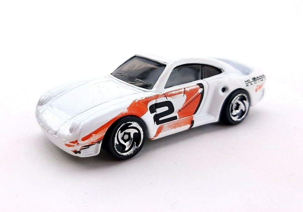 1987 Hot Wheels Porsche 959 WHITE WITH HI-BANKS LOGO  - $4.11