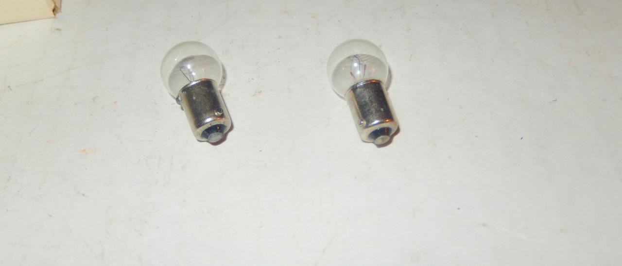 LIONEL REPLACEMENT BULB - #57-300 - 12-16V  BAYONET - (2)  - NEW- H47 - $2.07