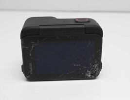 Insta360 Ace Pro AI-Powered Waterproof Action Camera ISSUE image 4