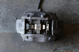 03-06 MERCEDES CL500 CL600 CL55 CL65 FRONT LEFT BREMBO BRAKES CALIPER V292 image 3