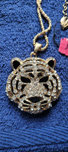 New Betsey Johnson Necklace Tiger Head Black White Rhinestone Collectible Nice - £11.98 GBP