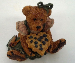 Boyds bearstone collections figurine Bailey the baker with sweetie pie - $19.75