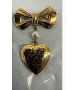 VintageHeart Locket Pin Brooch Bow 2” Gold Tone Faux Pearl Dangling Charm - $216.69 MXN