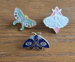 Set of 3 BUTTERFLY Enameled Scatter Pins Blue, Pink, Green Each Unique D... - $202.80 MXN
