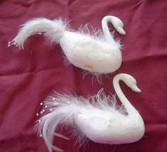  Vintage Flocked White Swans Ornaments  Set of 2 - £13.53 GBP