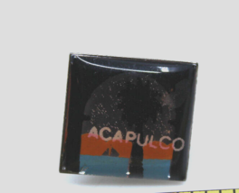 Acapulco Mexico Multi Color Collectible Pin Pinback Button Souvenir Vintage ASIS - £10.46 GBP