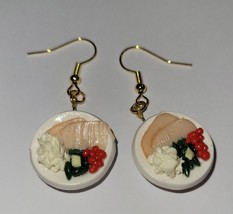 Turkey Dinner Plate Earrings Gold Tone Wire Charm Stuffing Cranberry Sauce - £6.73 GBP