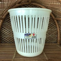 VTG Click Design Round Paper Basket Plastic Bin Wastebasket Container Wh... - $10.00
