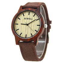 Wooden watch - $951.63 MXN