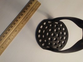 The Pampered Chef Black Nylon Heat Resistant Potato Rice Masher - £15.13 GBP