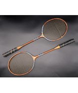 Vtg Pair of Wood Service Brand Badminton Rackets Made in India - €25,67 EUR