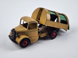 Dinky Toys Bedford Refuse Truck - Garbage Truck VG cond. Meccano Made In England - $31.67