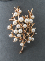 Vintage Trifari Tree Brooch Brilliant Gold Tone 2.75&quot; Faux Pearls and Rh... - £50.34 GBP