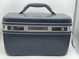 Vintage Samsonite Profile II Blue Train Case Cosmetic Carry-On Key &amp; Tray Clean - £52.67 GBP