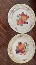 2 Fruit Daher Decorated Ware 8&quot; Tin Plates, Made in Holland - $283.44 MXN