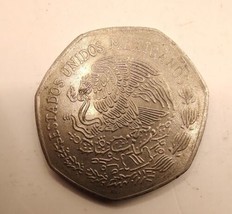 1981 Mexico Diez 10 Pesos Miguel Hildalgo National Emblem 30.5mm 7 Sided... - $5.95