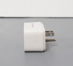 Samsung SmartThings Wi-Fi Smart Plug - White GP-WOU019BBAWU image 2