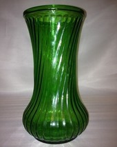 Hoosier Glass Vase Green Swirl Design;#4090;Large 8½&quot; tall x 4¼&quot;;IDEAL FOR TALL - £19.90 GBP