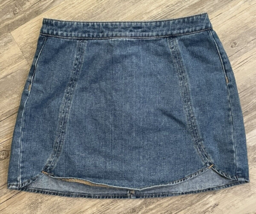 Mini Jean Skirt PacSun Denim Blue Scalloped Edge Women’s Size 28 - £9.30 GBP
