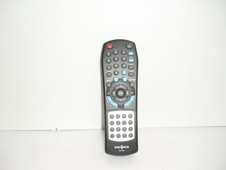 insignia dav7831 remote control for audio system - £1.60 GBP insignia dav7831 remote control for audio system - £1.60 GBP
