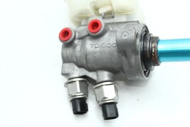 2003-2005 INFINITI FX35 FX45 BRAKE MASTER CYLINDER WITH RESERVOIR TANK H1801 image 3