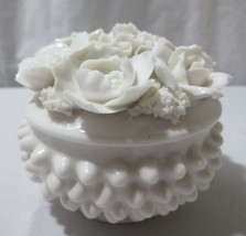 Vtg Ardalt Verithin White Lidded Trinket Vanity Box Raised Flowers Roses - £19.61 GBP