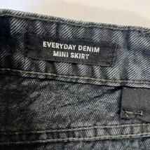 Cotton: On Every Day Denim Skirt Youth Women’s Size 4 Black Distressed (28×15) image 5